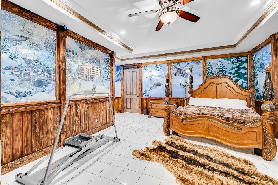 ski lodge bedroom in Chateau - Florida skiing?!